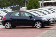 Használt autó: Honda Civic vagy Toyota Auris? 32