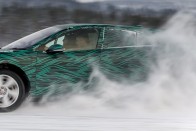 Villámgyors töltést kínál a Jaguar i-Pace villanyautó 15