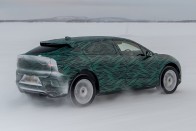 Villámgyors töltést kínál a Jaguar i-Pace villanyautó 17