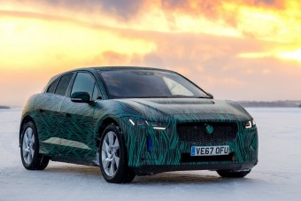 Villámgyors töltést kínál a Jaguar i-Pace villanyautó