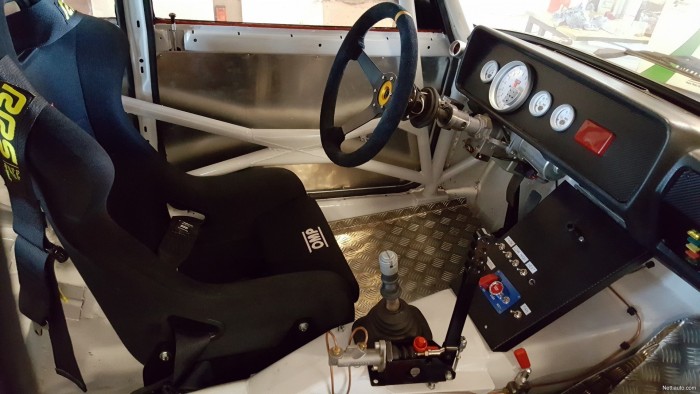 Alig akad már orosz alkatrész ebben a Ladában, és ez korántsem baj 7