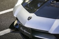 Bitang pályagépnek néz ki a kiszélesített Aventador 16