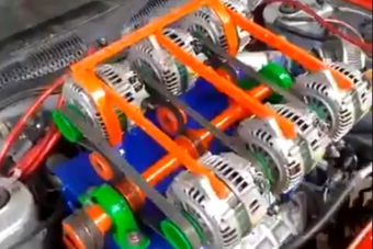 Értem én, hogy generátor, de mit hajt?