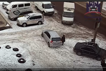 Tolatásból lett horror egy orosz parkolóban