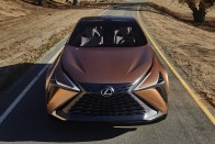 Óriás luxusterepjáróról álmodik a Lexus 47