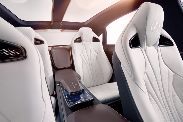 Óriás luxusterepjáróról álmodik a Lexus 9