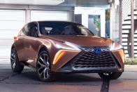 Óriás luxusterepjáróról álmodik a Lexus 64