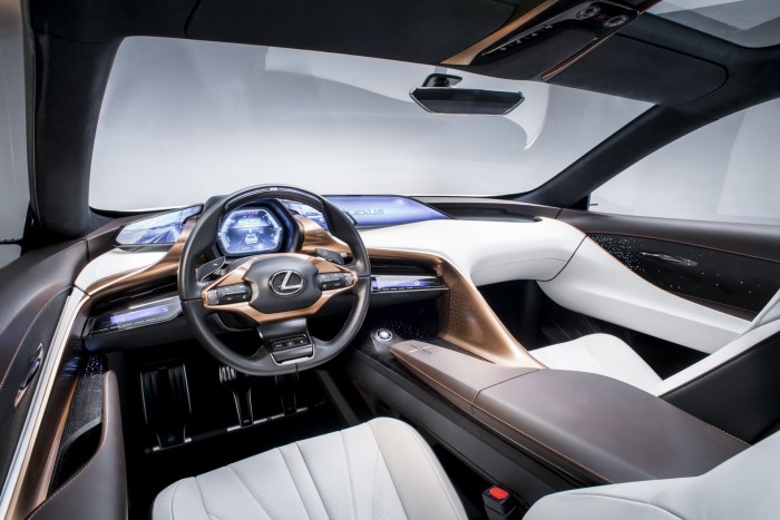Minden eddiginél fényűzőbb modellt készít elő a Lexus 4