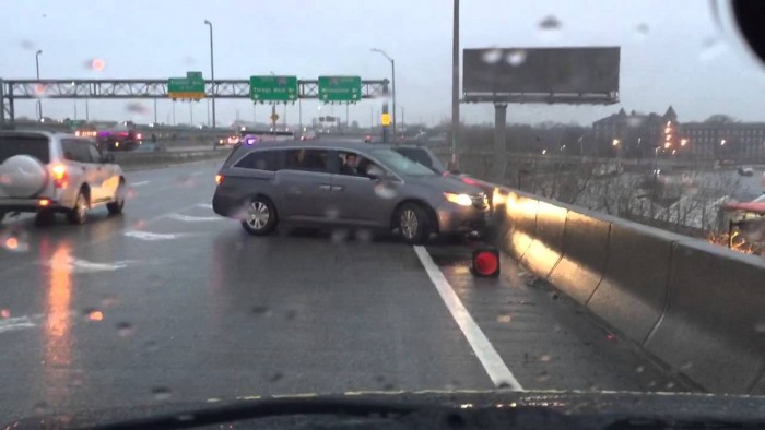 A téli utak egyik legalattomosabb veszélye a fekete jég