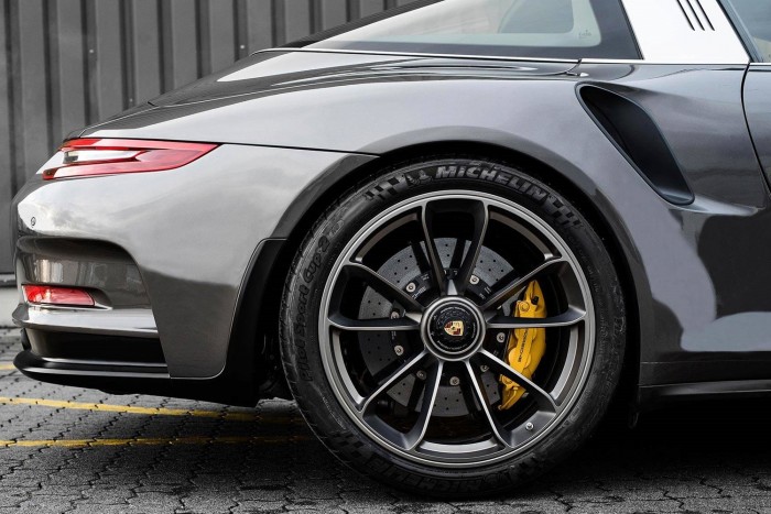 Bármi lehetséges: itt a nem létező Porsche