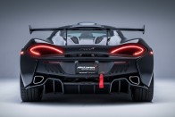 Tíz versenyautót visz közútra a McLaren 34