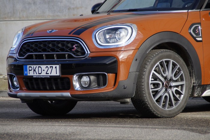 Milyen családi autó a legnagyobb Mini? 6