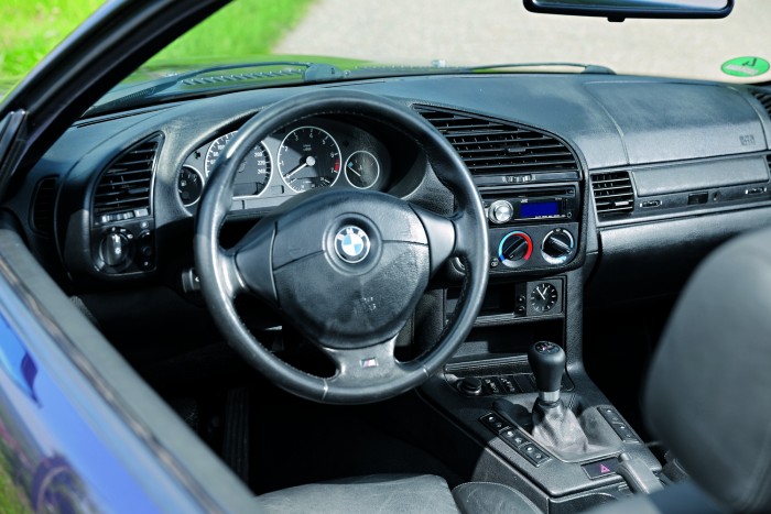 BMW E36 Cabrio: megéri megmenteni? 3 BMW E36 Cabrio: megéri megmenteni? 3