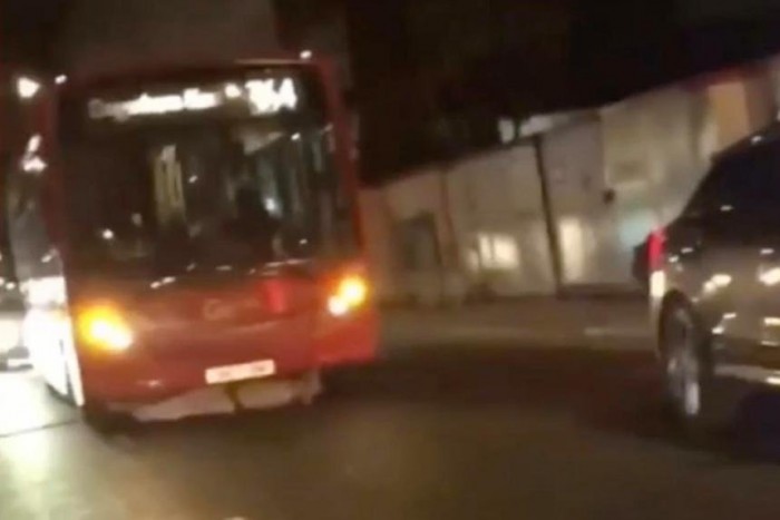 Meztelen nő miatt állt le a forgalom 1