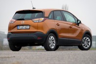 Kívül Opel, belül Peugeot, mi az? – Opel Crossland X 57