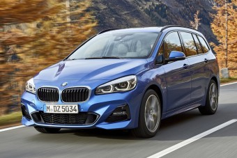 Megújultak a BMW buszlimuzinjai