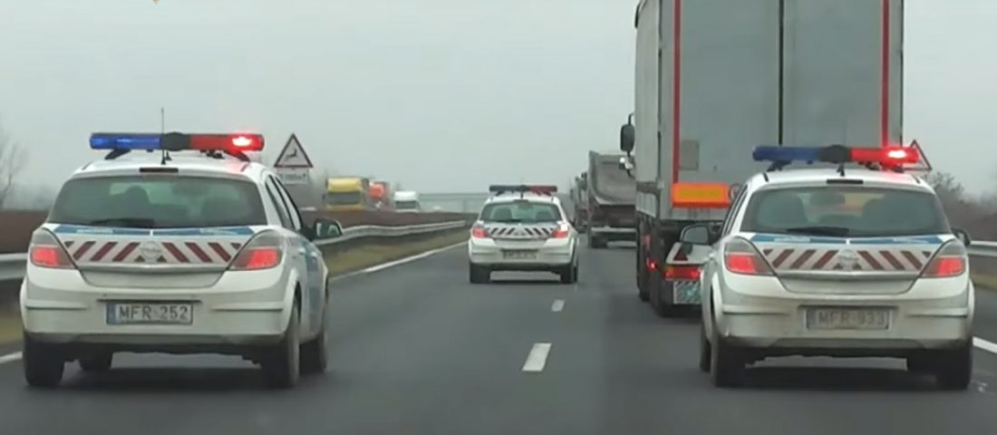 Kőkeményen üzent a rendőröknek a kamionos