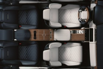 Óriás terepkupét épít a Range Rover