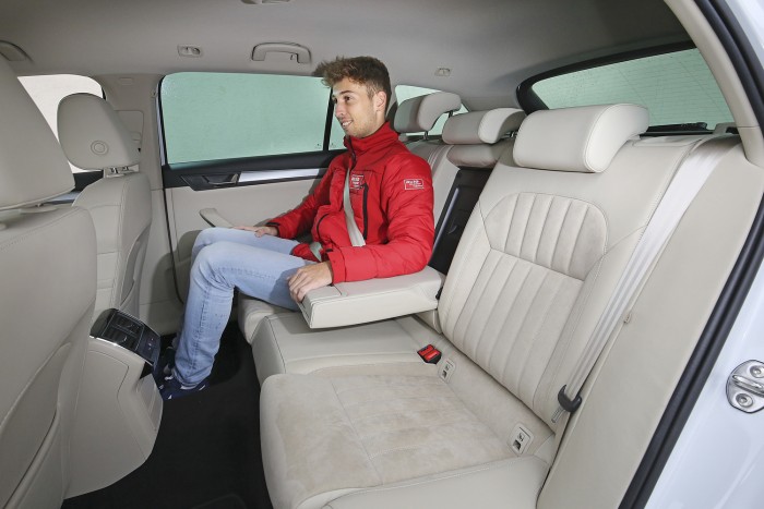 Passat vagy Superb? Esetleg Insignia, Mondeo? 7 Passat vagy Superb? Esetleg Insignia, Mondeo? 7