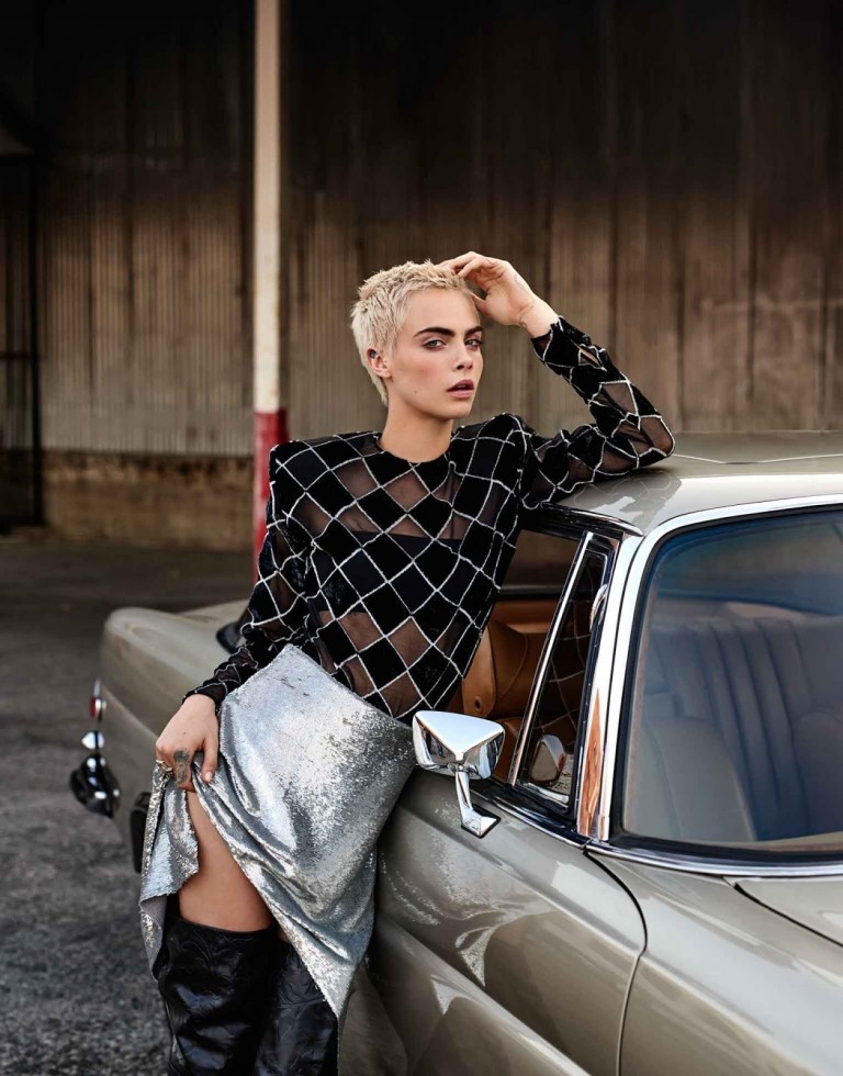 Érzéki művészettel fűszerezett divatfotók, nyomokban autókkal 4