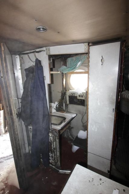 Lefotóztak pár jégbe fagyott, elhagyott orosz óriást 6