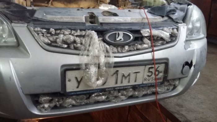 A hideg ellen küzdő autós megölte a motorját