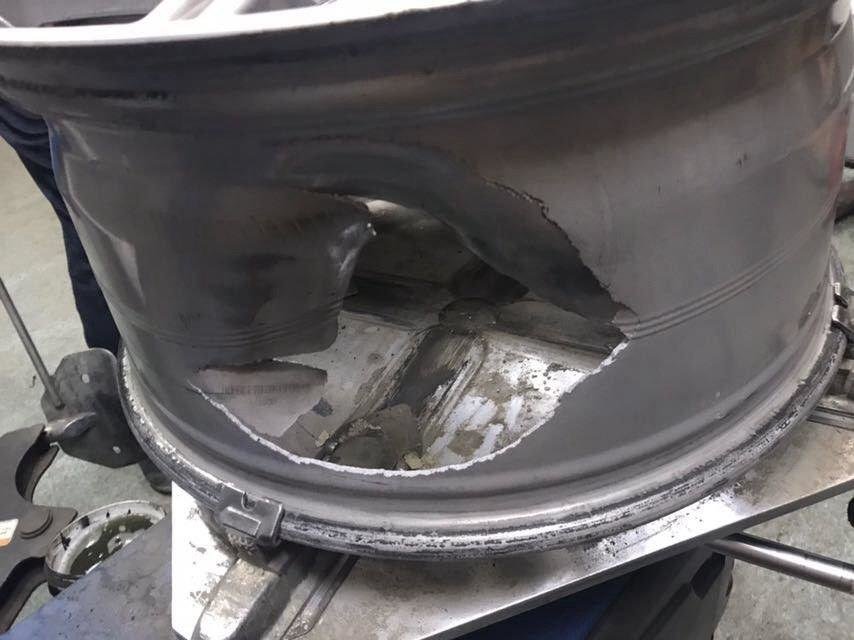 20 fotó bizonyítja, hogy az autózás világában bármi megtörténhet 7