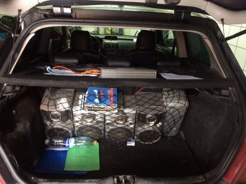 20 fotó bizonyítja, hogy az autózás világában bármi megtörténhet 13