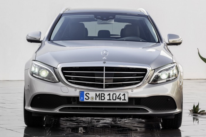 Megújul a Mercedes C-osztály 2 Megújul a Mercedes C-osztály 2