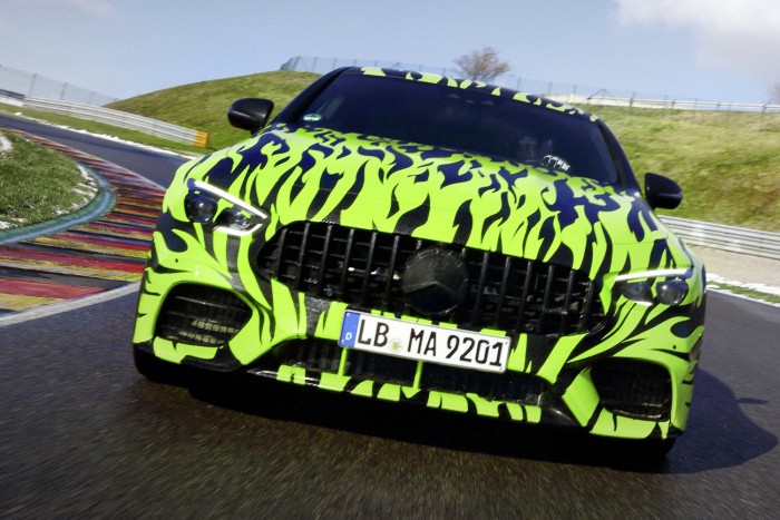 Gyári kémfotókon a Mercedes-AMG négyajtós sportkupéja 3