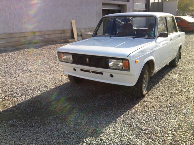 Kívülről egy átlag Lada, de a lemez alatt pokoli szörnyeteg bújik 1