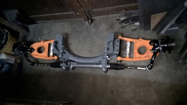 Kívülről egy átlag Lada, de a lemez alatt pokoli szörnyeteg bújik 9