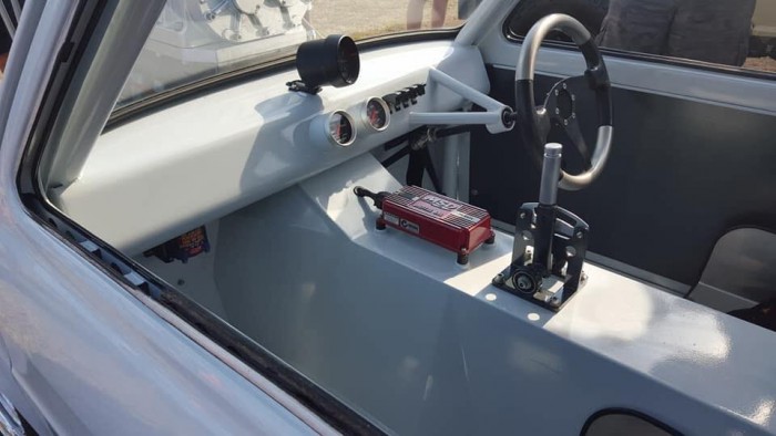 A világ másik felén építettek gumigyilkos szörnyet egy Polski Fiatból 2