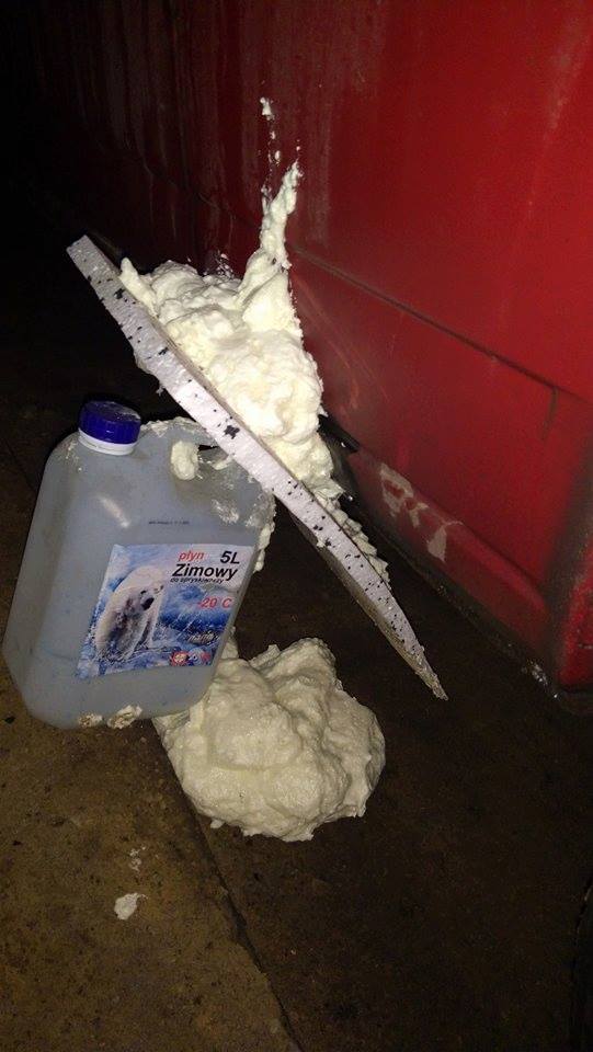 17 újabb fotó a műhelyek poklából 8