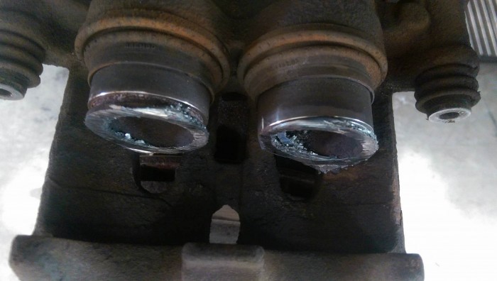 Elképedt a magyar szerelő amikor szétszedte a féket, ezzel így közlekedtek 4