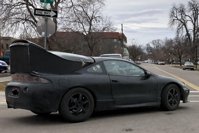 6 autó, mely a kontár tuning áldozata lett 5