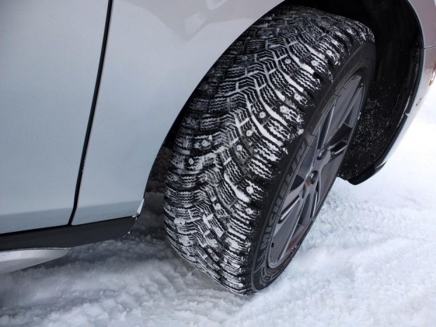 Fagyos kéj, szöges gumival 7