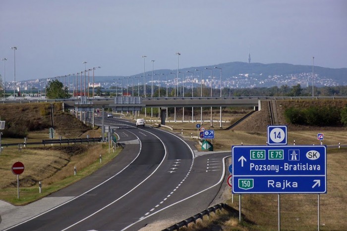 Nagyon fontos hazai útépítés indult, ideje volt