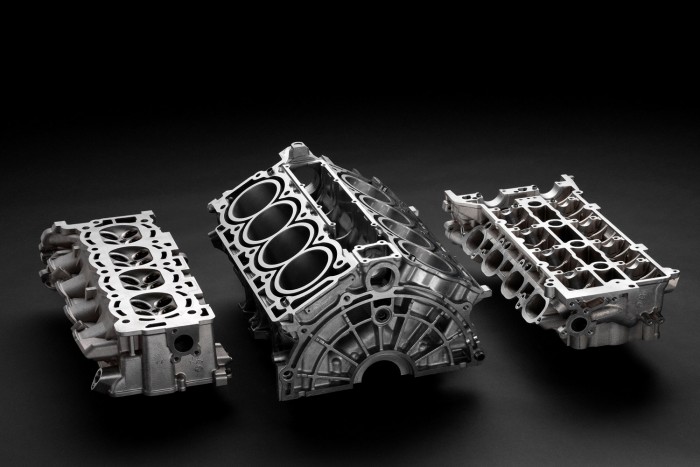 Meseautó, használtan – Luxus V8, hárommillióból 1 Meseautó, használtan – Luxus V8, hárommillióból 1