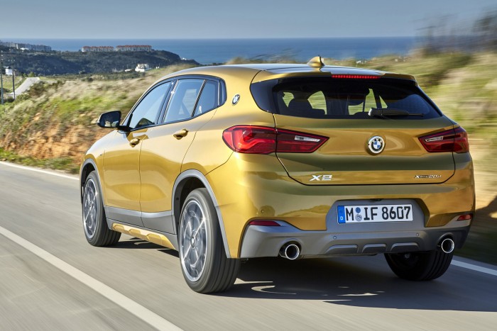 Az X2-es BMW-re bukhatnak a nők. Meg a férfiak 7 Az X2-es BMW-re bukhatnak a nők. Meg a férfiak 7