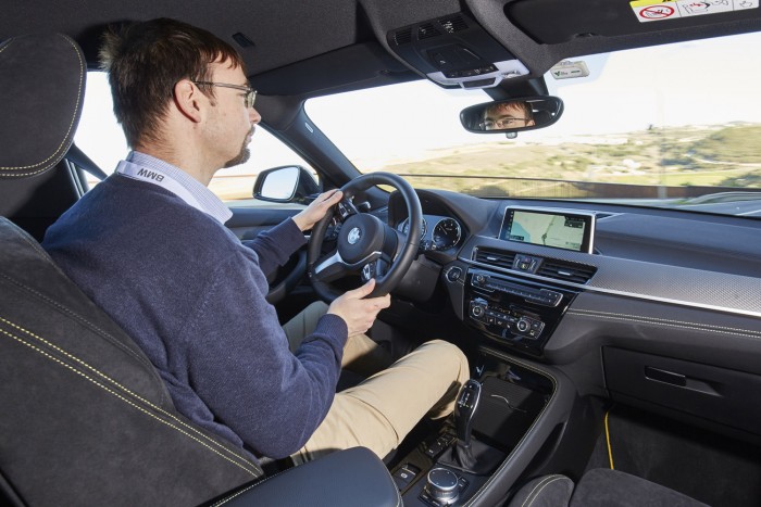 Az X2-es BMW-re bukhatnak a nők. Meg a férfiak 4 Az X2-es BMW-re bukhatnak a nők. Meg a férfiak 4
