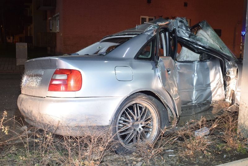 Fotókon a durva győri baleset: nyári gumival, droggal a zsebben ütközött a sofőr 3