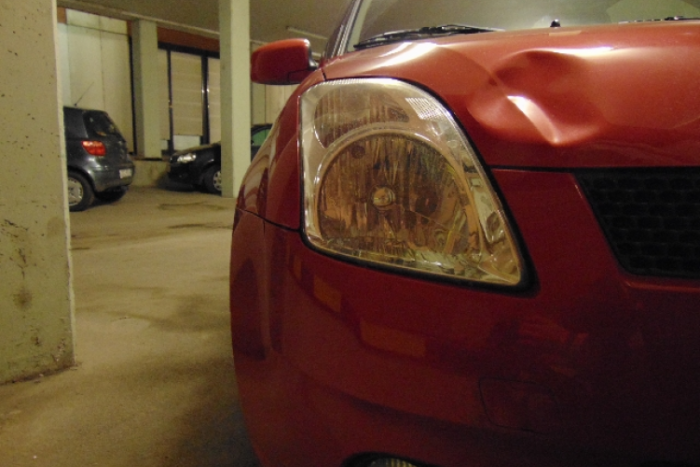 Kutyájára figyelt, elütött egy embert a szegedi nő