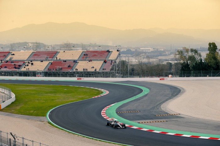 F1: A Red Bullé az első tesztnap 1