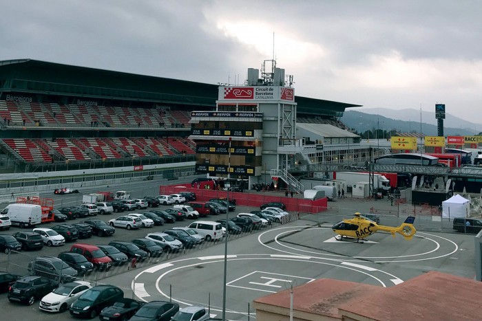 F1: A Ferrari tarolt a második tesztnapon 1 | Vezess F1: A Ferrari tarolt a második tesztnapon 1