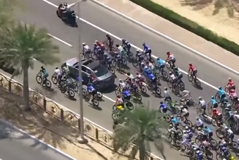 Vészfékező rendszer okozott balesetet a biciklis versenyen