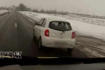 Megszólalt az autós, aki feltartotta a mentősöket