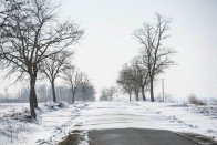 Hófúvás miatt zártak le utakat Vas megyében 16