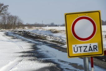 Hófúvás miatt zártak le utakat Vas megyében