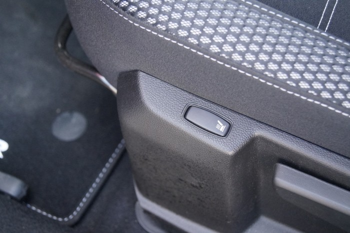 Mit tud az új Dacia Duster sárban és sztrádán? 17